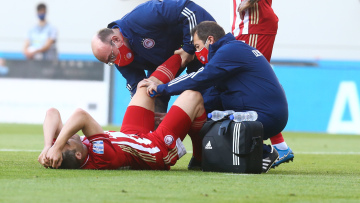 Ολυμπιακός: Θλάση πρώτου βαθμού ο Παπασταθόπουλος!