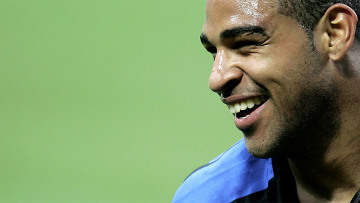 Αντριάνο: «Γκολ» στην κατάθλιψη - Ο Γολγοθάς, η «σταύρωση» και η «ανάσταση» του Βραζιλιάνου άσου (βίντεο)