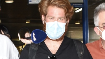 Επέστρεψε στην Ελλάδα ο Τζέιμς Καφετζής - Δείτε φωτογραφίες