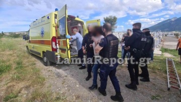 Λαμία: Συνελήφθη γυναίκα που πέταξε γιαγιά σε ρέμα δίπλα στο νεκροταφείο