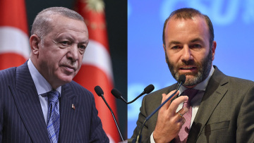 O Ερντογάν υιοθετεί ακραίες συμπεριφορές και ο Βέμπερ προειδοποιεί με διακοπή ενταξιακών συνομιλιών 