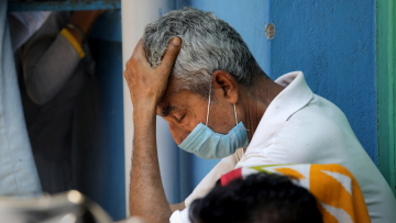 Κορωνοϊός - Ινδία: Ξεπεράστηκε το «μαύρο» ορόσημο των 300.000 θανάτων εξαιτίας της Covid-19