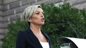 Σοφία Νικολάου: Τρεις τομεάρχες του ΣΥΡΙΖΑ την μηνύουν για απευθείας αναθέσεις εν μέσω πανδημίας