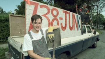 Μοναδικό: Έγινε εκατομμυριούχος… μαζεύοντας σκουπίδια