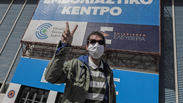 Κορωνοϊός: Ο στόχος για 5,5 εκατ. εμβολιασμούς μέχρι τέλη Μαΐου και οι σκέψεις για τοπικά lockdown