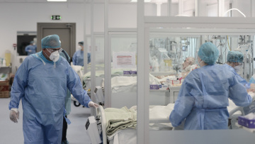 Έρευνα: Πάνω από 3.000 «έξτρα» θάνατοι στην Ελλάδα το 2020 που σχετίζονται έμμεσα με τον κορωνοϊό