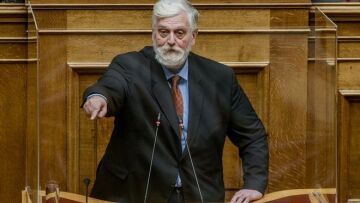 Γιάννης Λοβέρδος: Ο κακοποιητής μπορεί να είναι καλός γονιός -ΣΥΡΙΖΑ: Να ζητήσει συγγνώμη ή να τον διαγράψει η ΝΔ