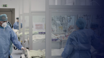 Κορωνοϊός: Υποχωρεί η επιδημία - Αυξάνονται οι εμβολιασμοί