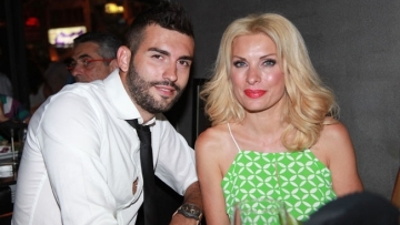 Ελένη Μενεγάκη: Οι ευχές του αδερφού της και η φωτογραφία απ' τα παλιά