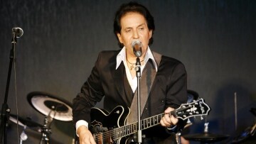 Πασχάλης: Η εξομολόγηση της ζωής του στον ΘΕΜΑ 104,6 - Το «Σχολείο», η Eurovision, το «On the Rocks», η παγκόσμια περιοδεία