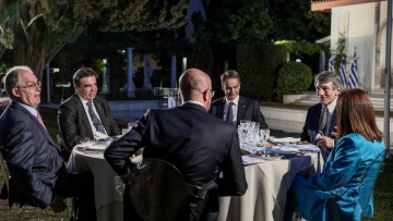 Φωτογραφίες: Το επίσημο δείπνο για την επέτειο ένταξης στην ΕΕ