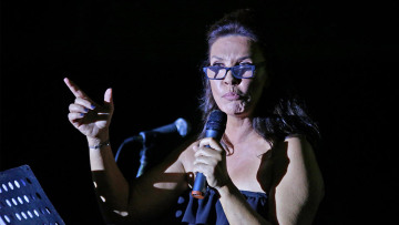 Βάνα Μπάρμπα: Την «δίκασε» το Twitter - «Κλείσε τη βάνα που άνοιξες, γιατί ρέουν βλακείες»