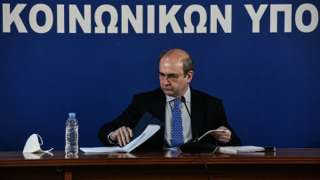 Χατζηδάκης: Πώς θα λειτουργεί η ψηφιακή κάρτα εργασίας – Προσωπικό ασφαλείας στις απεργίες