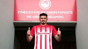 Ο Ολυμπιακός ανακοίνωσε τον Τικίνιο Σοάρες