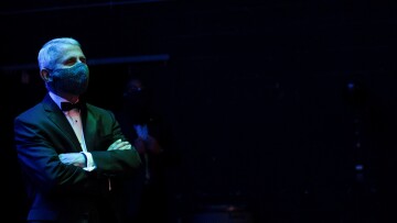 Άντονι Φάουτσι: Στη φόρα όλα τα e-mail του εν μέσω πανδημίας - Τι απαντούσε σε σελέμπριτις και απλούς πολίτες