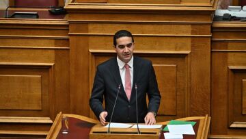 Κατρίνης: Αλλάζουν το πλαίσιο λειτουργίας του ΤΑΙΠΕΔ με τροπολογία της τελευταίας στιγμής