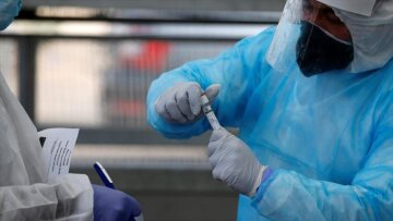 Κορωνοϊός - Ιταλία: Ανοιξε η πλατφόρμα εμβολιασμού για τους εφήβους 12-15 ετών	