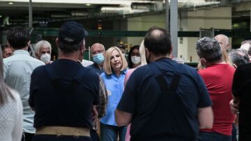 Γεννηματά: Η κυβέρνηση καταργεί τα εργασιακά δικαιώματα