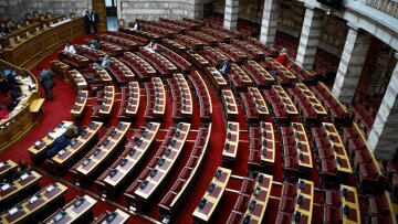 Βουλή: Ξεκινά η συζήτηση για το εργασιακό νομοσχέδιο