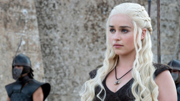 Η «Καλίσι» του Game of Thrones «εξομολογείται»: Μεγάλωσα με Superman και Spiderman