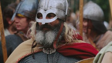 «Σε σκέφτομαι, σε αγαπώ»: Αρχαίες πέτρες αποκάλυψαν ερωτικά μηνύματα των Βίκινγκ 1.000 χρόνια πριν
