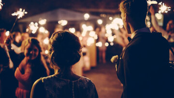 Χαλάρωση μέτρων: Γάμοι με 300 άτομα και μουσική αλλά χωρίς χορό - Διευκρινίσεις Παπαθανάση