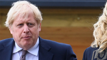 Κορωνοϊός: Ο Μπόρις Τζόνσον έτοιμος να ανακοινώσει παράταση των μέτρων στη Βρετανία