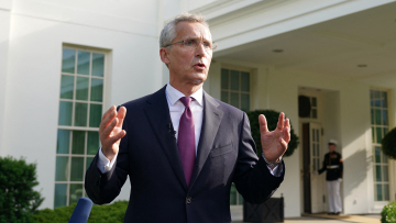 Πόλεμος στην Ουκρανία: H επίθεση κατά της Ζαπορίζια δείχνει την «απερισκεψία» του πολέμου που ξεκίνησε η Μόσχα, λέει ο Στόλτενμπεργκ