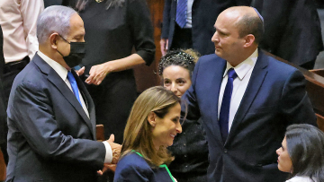 Ισραήλ: Το «who is who» των... δύο πρωθυπουργών, που έβαλαν τέλος στην εποχή Νετανιάχου