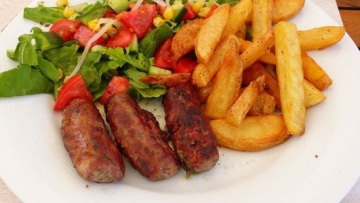 ΕΦΕΤ: Ανακαλεί σεφταλιές λόγω σαλμονέλας