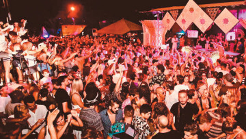 Χαρδαλιάς: Μόνο με καθήμενους θα λειτουργούν τα μπαρ από την Πέμπτη - «Λουκέτο» από την 1η παράβαση