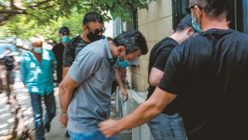 Η μαφία της Ζακύνθου: «Έχεις ιδέα από 45άρι πώς τρυπάει; Τον πέτυχα, δεν θα γλιτώσει»