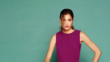 Άνα Μπεατρίς Μπαρός: To supermodel & οι χρυσές μπίζνες στη Μύκονο