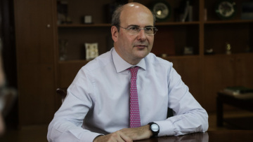 Χατζηδάκης για εργασιακό: Γιατί είναι υπέρ των εργαζομένων - Λογικό να μην ικανοποιεί τους πάντες