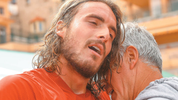 Στέφανος Τσιτσιπάς: Όλοι οι άνθρωποι που τον βοήθησαν να φτάσει στην κορυφή