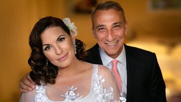 Όλγα Κεφαλογιάννη - Μίνως Μάτσας: Ταξίδι στις Σπέτσες δύο μήνες πριν υποδεχτούν τα δίδυμα