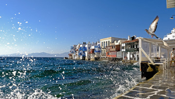 Μύκονος: Συνελήφθη σπείρα Αλβανών «ποντικών» που έκανε 39 διαρρήξεις σε βίλες 