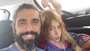 Γροθιά στο στομάχι το γράμμα του πατέρα της Αναστασίας: Πήρες τη ζωή της, το πνεύμα της όμως δεν νικιέται