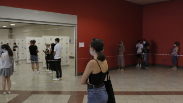 Rapid test: Τεράστιες ουρές και σήμερα στο Σύνταγμα 