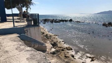 Βόλος: Μέθυσε, το... γλέντησε και απείλησε με πιστόλι τους λουόμενους!