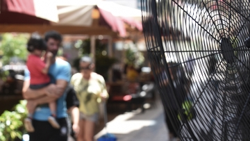 Καιρός: Θερμοκρασία σε υψηλά επίπεδα και βροχές στα βορειοανατολικά