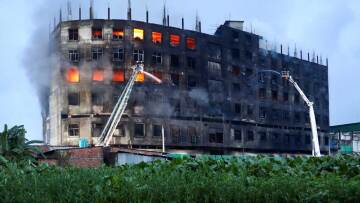 Μπαγκλαντές: Τουλάχιστον 52 νεκροί από πυρκαγιά σε εργοστάσιο - Εξακολουθεί να μαίνεται η φωτιά