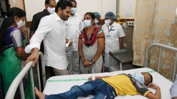 Κορωνοϊός - Ινδία: Υπέκυψαν 911 ασθενείς - Πάνω από 43.000 κρούσματα το προηγούμενο 24ωρο