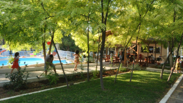 «Κόκκινος συναγερμός» για τις κατασκηνώσεις - Πάνω από 50 τα κρούσματα σε Χαλκιδική, Χανιά, Καπανδρίτι