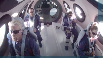 Ο Ρίτσαρντ Μπράνσον πέταξε... στο Διάστημα - Δείτε βίντεο από την πτήση