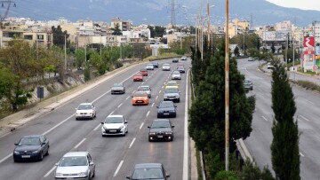 Φωτιά στη Βαρυμπόμπη: Άνοιξαν και τα δύο ρεύματα κυκλοφορίας στην Αθηνών - Λαμίας