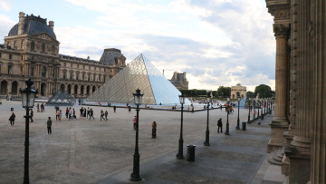 Γαλλία: Πάνω από 900.000 ραντεβού κλείστηκαν μετά το διάγγελμα του Μακρόν 