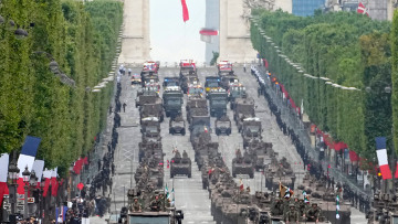 Η Γαλλία γιορτάζει σήμερα την επέτειο από την Άλωση της Βαστίλης 