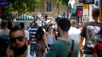 Παναγιωτόπουλος: Δύσκολα αποφεύγεται ο ιός - Ανοσία είτε μέσω εμβολίου είτε μέσω νόσησης