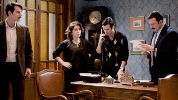 Άγριες Μέλισσες: Οι Σεβαστοί διαλύονται…